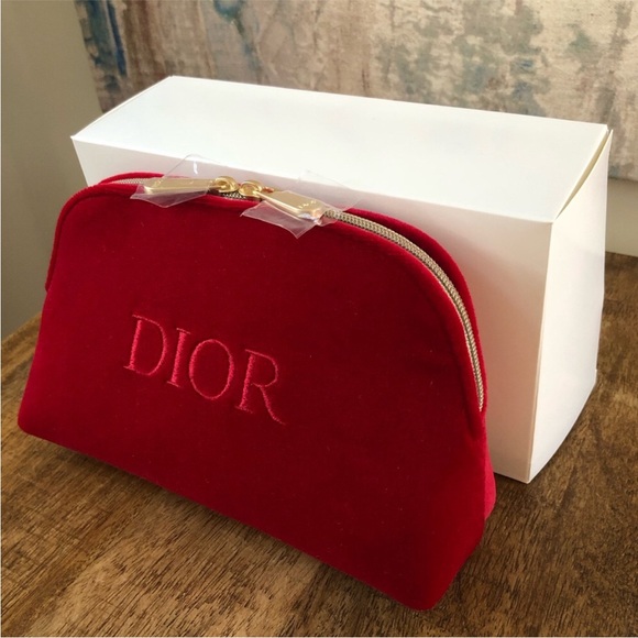 Dior Red Velvety Pouch - Picture 5 of 10